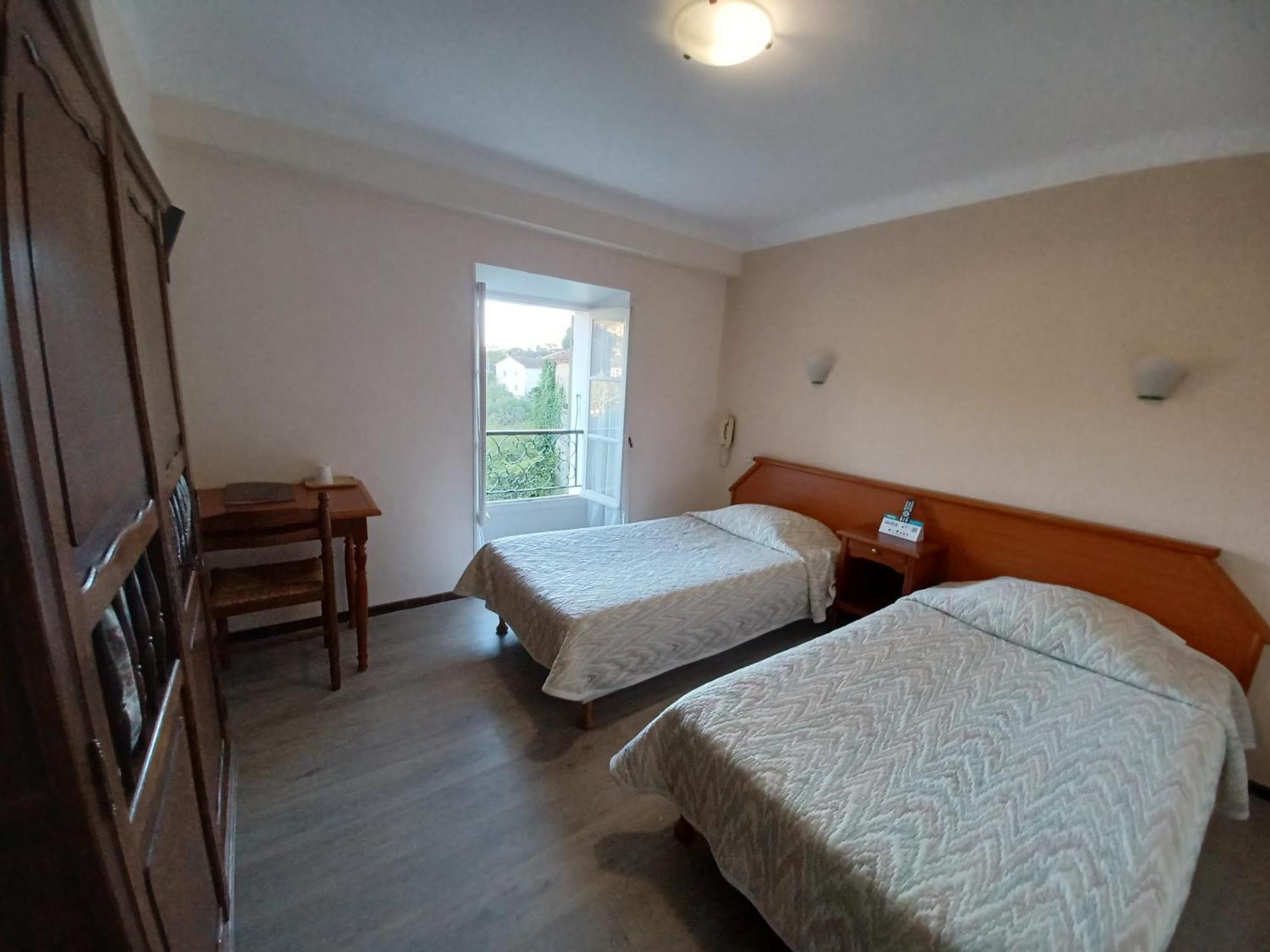 Logis Hotel Du Pont D'Or Barjols Ngoại thất bức ảnh